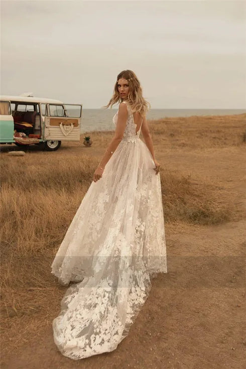 DREAM Customized Lace Boho Wedding Dresses V Neck Backless Gown