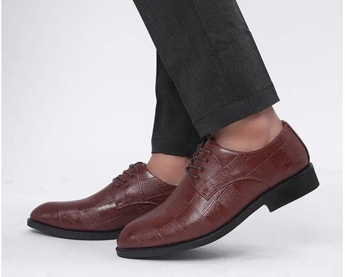 Elegant Handmade Italian Style Retro Leather Oxfords for Men - Perfect Formal Business and Party Footwear in Big Sizes