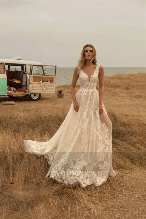 DREAM Customized Lace Boho Wedding Dresses V Neck Backless Gown