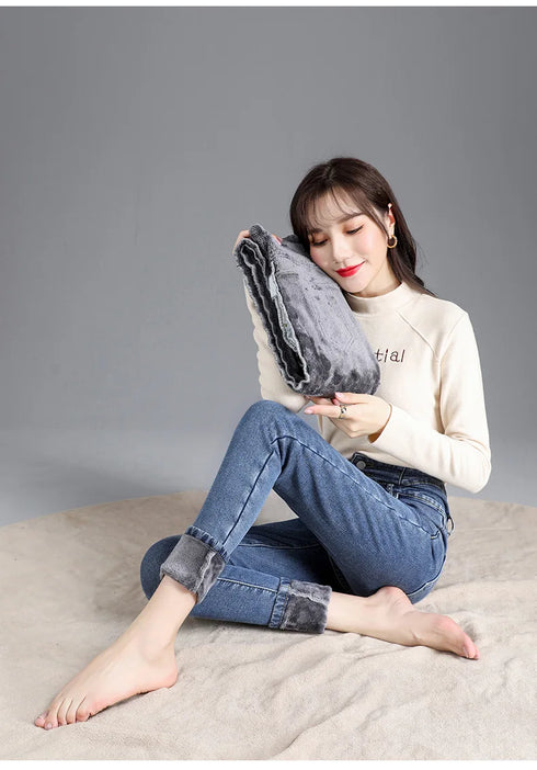 Warm High-Waist Fleece-Lined Skinny Jeans for Women - Perfect for Casual Fall Outfits and Stylish Pencil Pants Looks