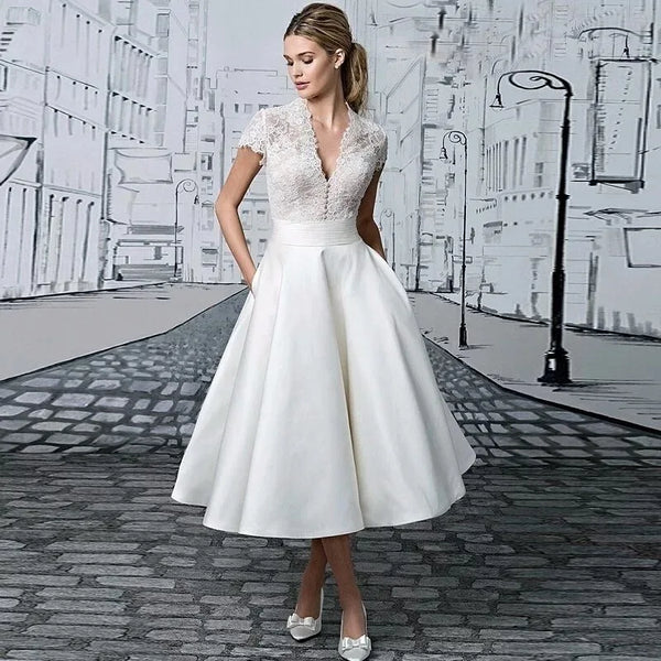 Princess Short Wedding Dresses Tea-Length Cap Sleeve V-Neck Lace Appliques A-Line Satin