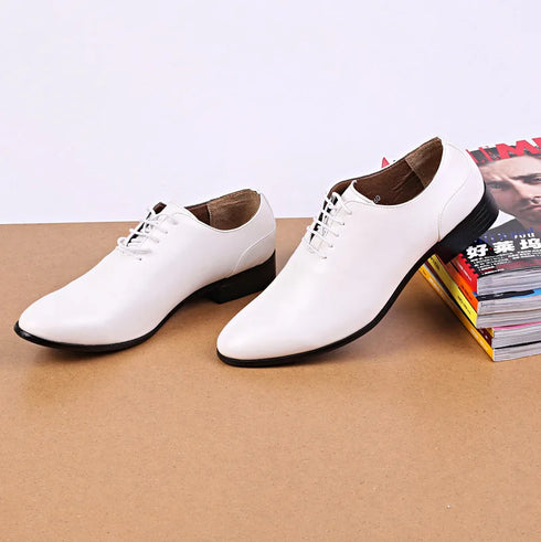 Stylish Men's Leather Oxford Dress Shoes for Weddings and Formal Events - Classic Lace-Up Brogue Design with Pointed Toe for a Polished Look