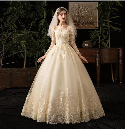 Vintage O Neck Full Sleeve Wedding Dress Lace Embroidery Gown