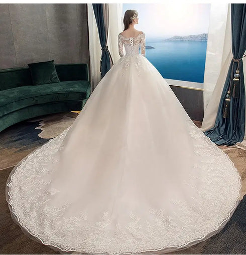 Vintage O Neck Full Sleeve Wedding Dress Lace Embroidery Gown