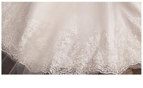 Vintage O Neck Full Sleeve Wedding Dress Lace Embroidery Gown