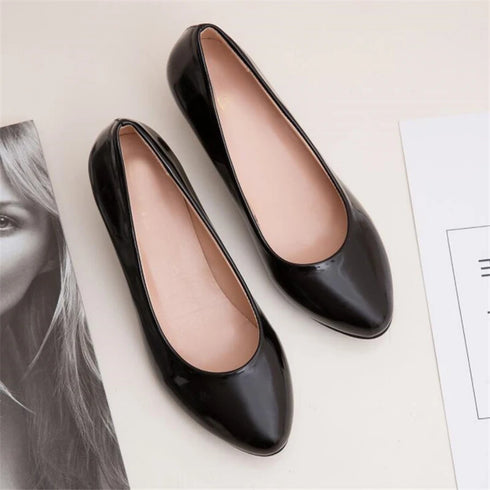 Elegant Women's Leather Med Heels - Classic Office Pumps for Career Ladies