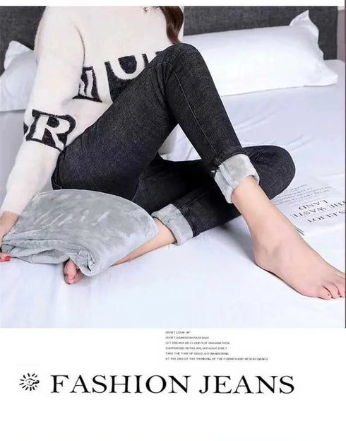 Warmth and Style: Women's Stretchy High-Waisted Pencil Jeans for Cozy Fall Outfits, Perfect for Casual Winter Looks and Everyday Wear