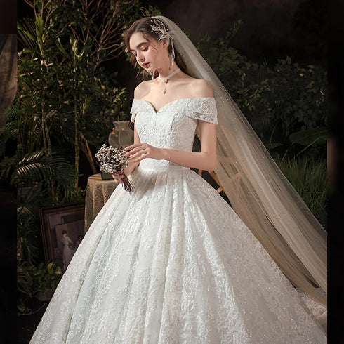 Wedding Dress Elegant Boat Neck Gown with Train Luxury Lace