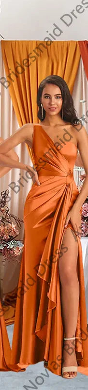 Bridesmaid Dress Elegant Long Split Satin Trumpet Sheath With Corset Back And Ruched Details Wedding Dress