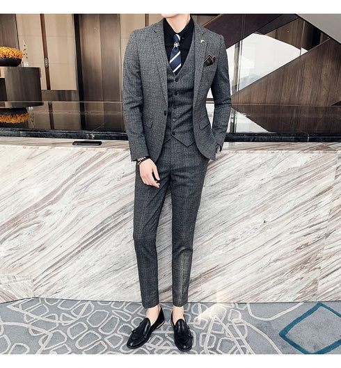 Stylish Business Casual Three-Piece Suit for Men with Vest and Trousers