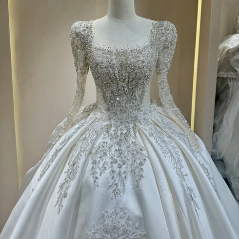 Luxurious Bridal Gown with Sparkling Embellishments Lace Embroidery and Long Train Wedding Dress