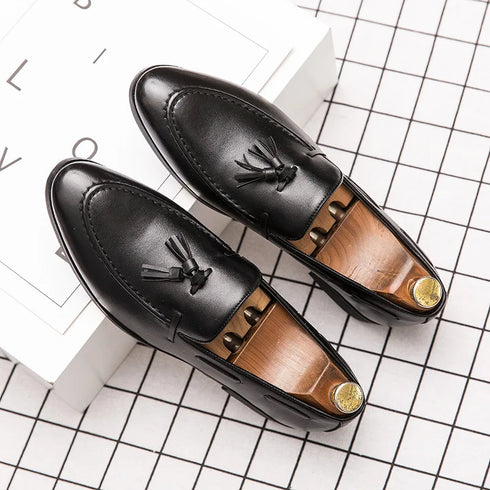 Elegant Slip-On Loafers for Men - Classic Italian Formal Evening Dress Shoes, Luxury Leather Wedding Footwear, Pointed Toe Design, Perfect for Spring and Autumn Occasions