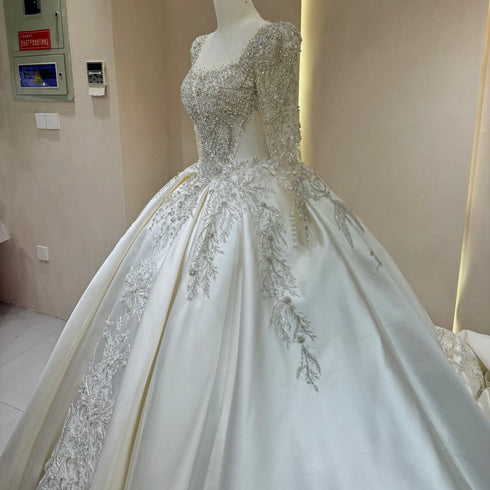 Luxurious Bridal Gown with Sparkling Embellishments Lace Embroidery and Long Train Wedding Dress