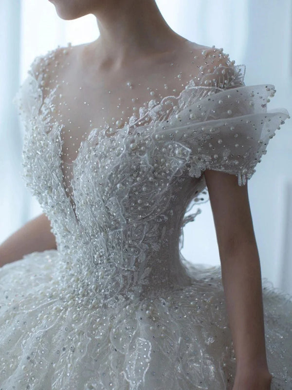 Exquisite Off Shoulder Luxury Wedding Dress with Pearls Tail Princess