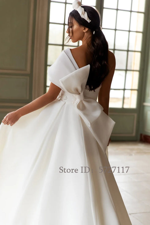 Elegant Appliques One Shoulder Wedding Dresses A-Line Bride Gow with Bow Long Train