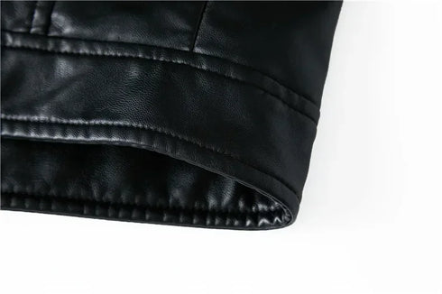 Stylish Men's Motorcycle Slim Fleece Leather Jacket for Spring and Autumn Outdoor Biking Fashion