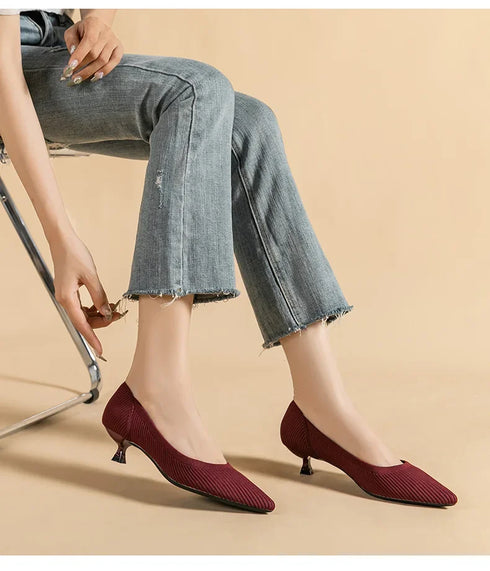 Stylish Women's Pointed Toe Slip-On Flat Pumps for Casual Spring and Autumn Wear