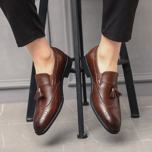 Luxury Black Low Heeled Tassels Loafers for Men Business Dress Shoes