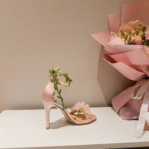 Elegant Floral Lace-Up Sandals for Special Occasions