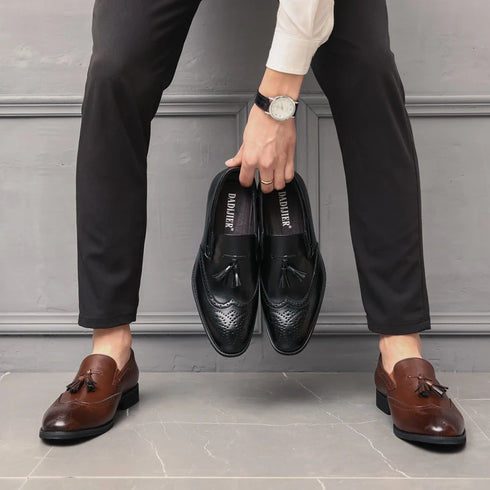 Luxury Black Low Heeled Tassels Loafers for Men Business Dress Shoes