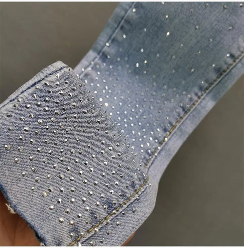 Women's Slim Fit Pencil Jeans - Casual Medium Stretch Denim Trousers with Vintage Wash & Pocket Details for Stylish Fall Outfits