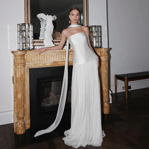 Elegant A-Line Wedding Dress Strapless Princess Bridal Gown for Beach and Prom