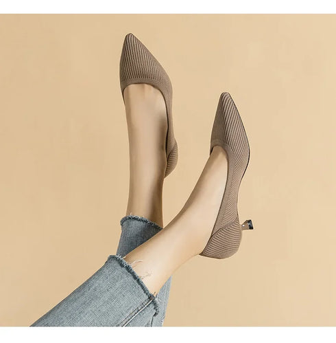 Stylish Women's Pointed Toe Slip-On Flat Pumps for Casual Spring and Autumn Wear