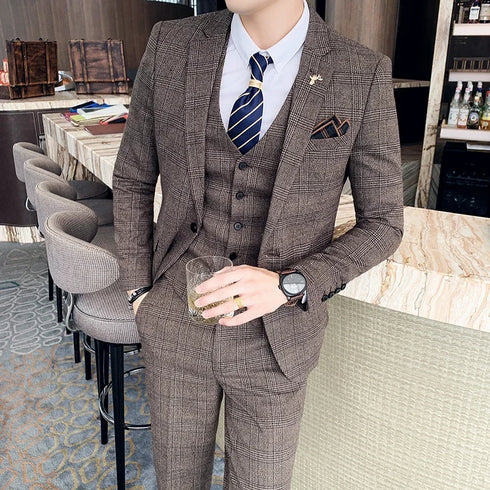 Stylish Business Casual Three-Piece Suit for Men with Vest and Trousers