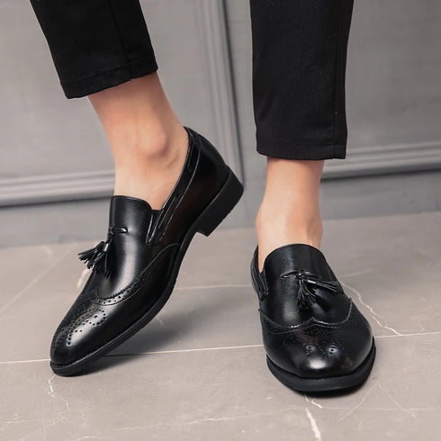 Luxury Black Low Heeled Tassels Loafers for Men Business Dress Shoes