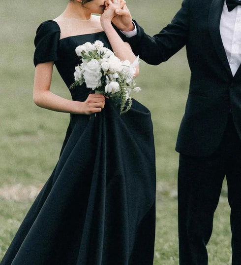 Elegant A Line Wedding Dresses Vintage Square Collar Bridal Dress with Short Sleeve Customized