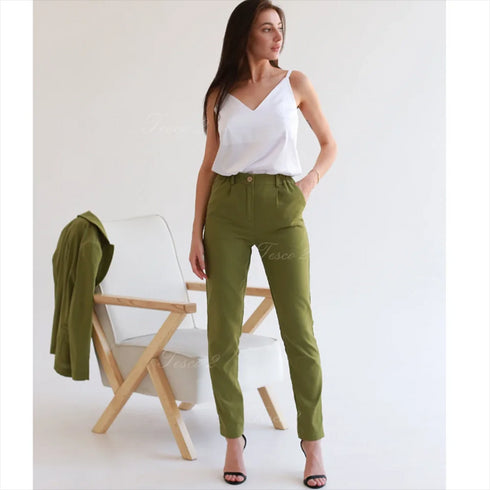 Chic Women's Two-Piece Blazer and Pants Set with One Button Peak Lapel for Stylish Office and Daily Wear, Elegant Slim Fit Fashion Suit for Middle Age Women