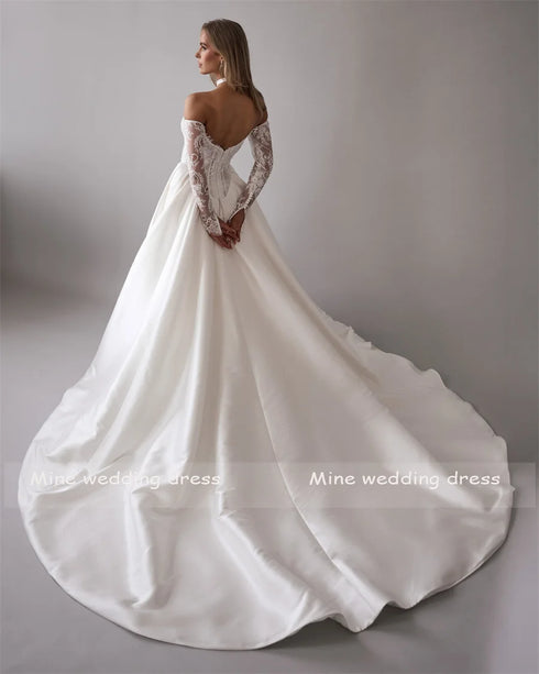 Customized Lace Sweetheart 3/4 Sleeve A-Line Wedding Dress