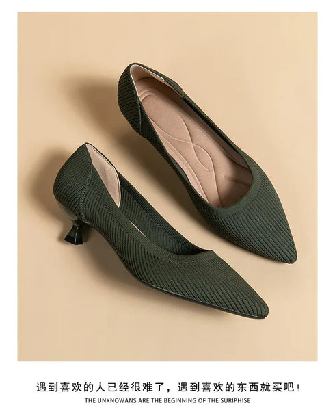 Stylish Women's Pointed Toe Slip-On Flat Pumps for Casual Spring and Autumn Wear