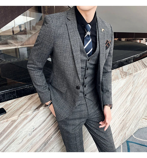 Stylish Business Casual Three-Piece Suit for Men with Vest and Trousers