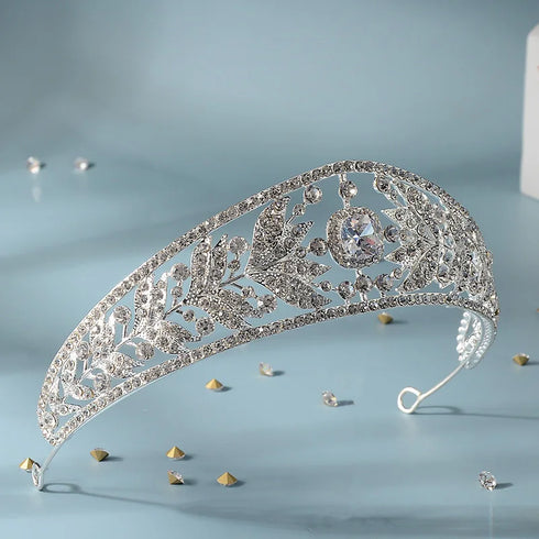 Elegant Crystal Leaf Bridal Tiara - Fashion Rhinestone Diadem Headpiece for Weddings