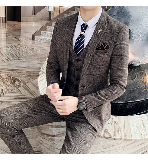 Stylish Business Casual Three-Piece Suit for Men with Vest and Trousers