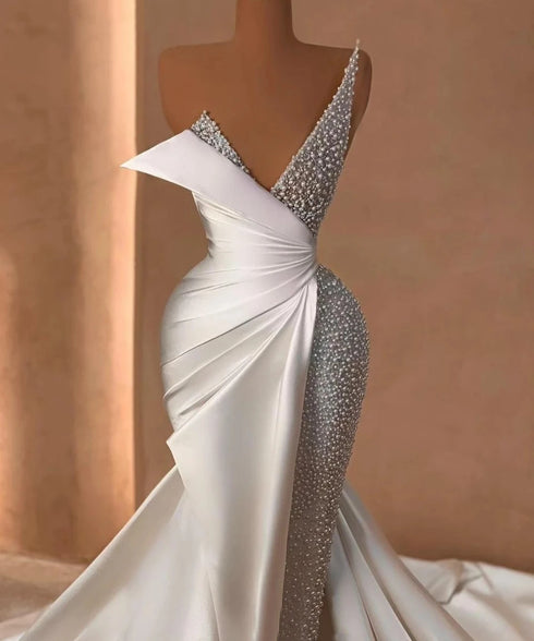 White Elegant Strapless Mermaid Wedding Dresses Pearl Sequins Bridal Gowns Custom Made Dresses