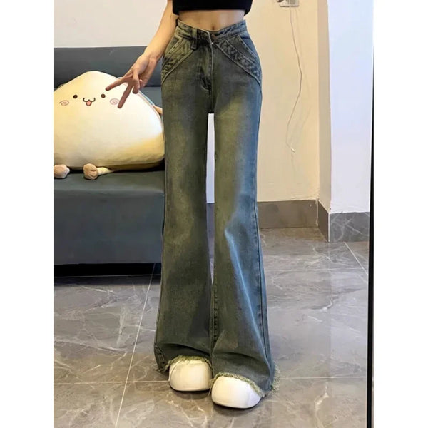 Petite Micro Flare American Jeans for Women – Fashionable Slim Fit High Waist Trousers with Pockets, Perfect for Fall Outfits and Styling Wide Leg Jeans Looks