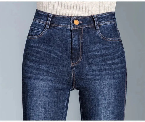 Autumn Winter Women’s Wide Leg Flare Jeans – High Waist Denim Trousers for Casual Fall Outfits and Styling Ideas