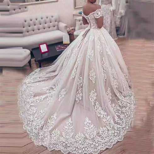 Exquisite Wedding Dress Ball Gown Sweetheart Appliques Lace-up