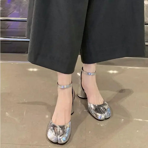Chic Women's Tabi Ninja Mary Jane Pumps with Round Split Toe Design - Stylish Thick Heel Sandals for Spring and Autumn