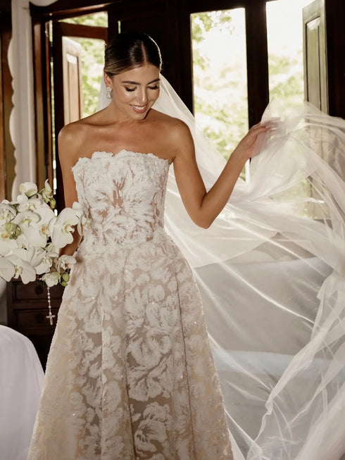 Strapless Wedding Dress With Stunning Lace Appliques A-Line Silhouette