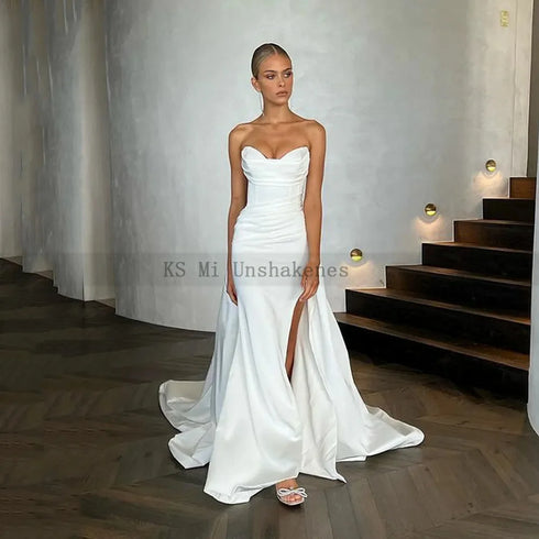 Chic White Satin Mermaid Wedding Dresses with Long Train