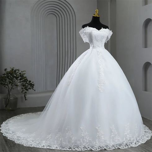 Plus Size White Wedding Dresses Off The Shoulder Wedding Gowns Elegant Long Appliques Pearls Bridal Dress