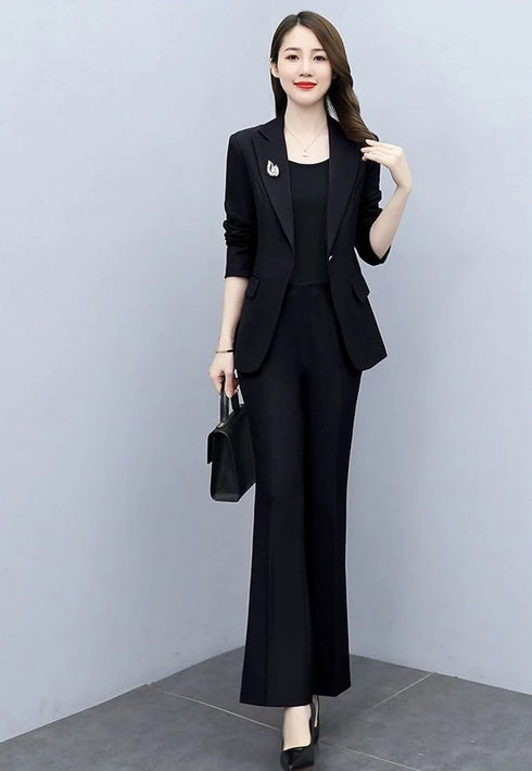 Elegant Women's Blazer and Wide Leg Trouser Suit Set - Classy Two Piece Outfit with Flare Pants for Office and Formal Occasions