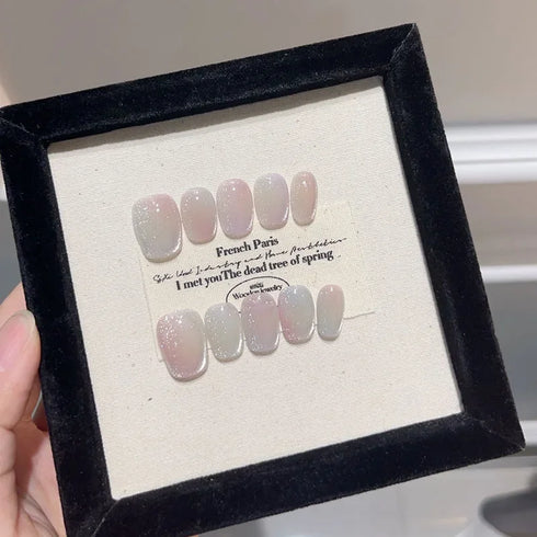 10-Piece Cat Eye Press-On Nail Set - Short Candy Halo Acrylic False Nails for Summer Parties, Full Cover Ballerina Style with Glue, Perfect for Nail Art and Professional Use