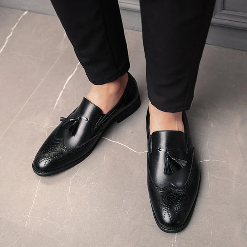 Luxury Black Low Heeled Tassels Loafers for Men Business Dress Shoes
