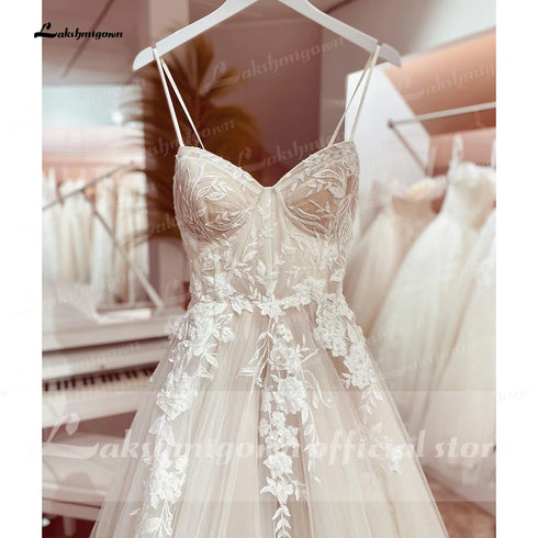 Princess Lace Wedding Dress Bridal Customized Spaghetti Straps Chapel Train Tulle Gown