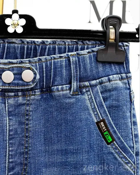 Extra-Large Stretch Harem Jeans for Women with Elastic Waist, Ideal for Stylish Fall Outfits and Comfortable Everyday Wear, Perfect for Middle Age Fashionistas