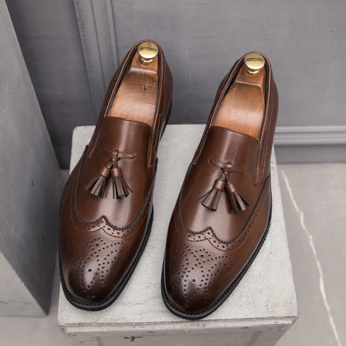 Luxury Black Low Heeled Tassels Loafers for Men Business Dress Shoes